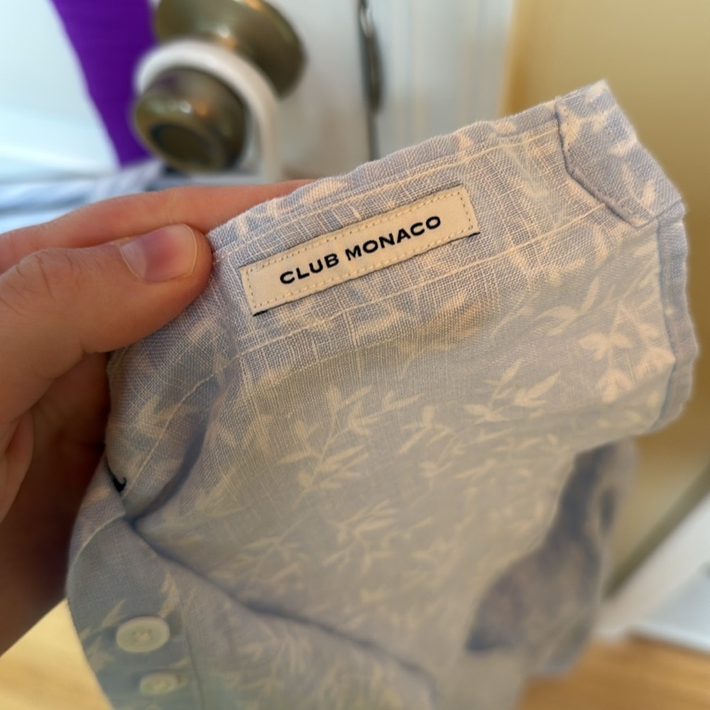 Club Monaco 100% linen button down shirt - Picture 12 of 12